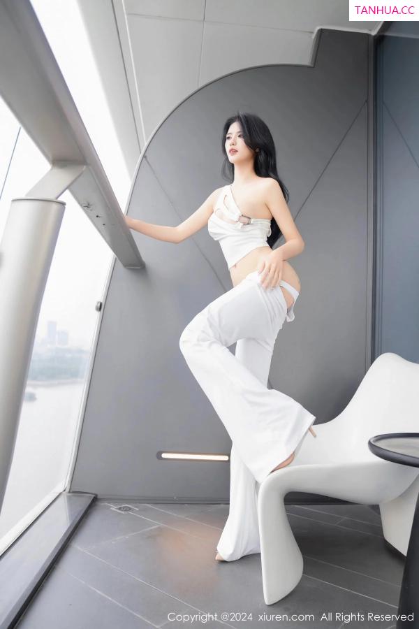 李浅浅  [XiuRen]高清写真图 2024.01.10 No.7937 浅浅Danny 美腿妩媚第51张图片